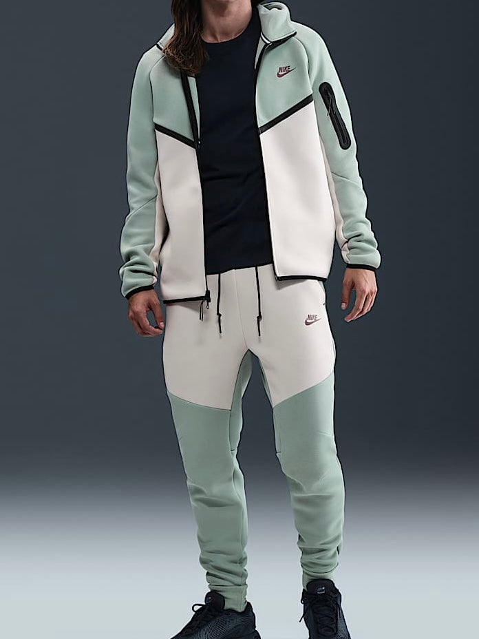 Nike Tech Fleece Trenerka