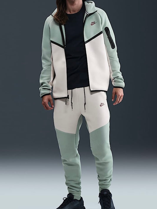 Nike Tech Fleece Trenerka